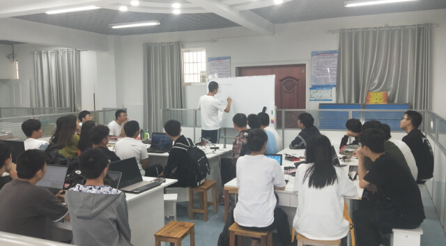 湖南财政经济学院学子在湖南省大学生电子设计竞赛中再创佳绩