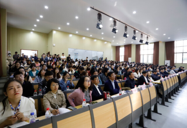 湖南财政经济学院承办第二届湖湘经济学者论坛