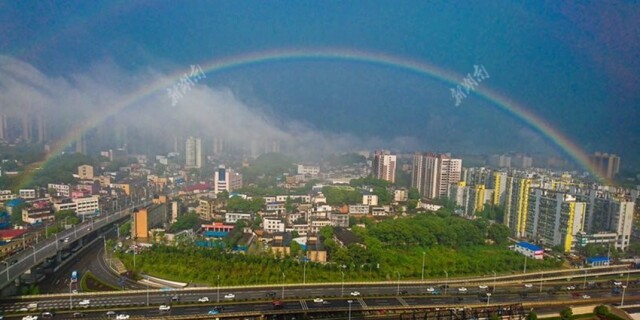 长沙雨后惊现双彩虹 刷爆朋友圈