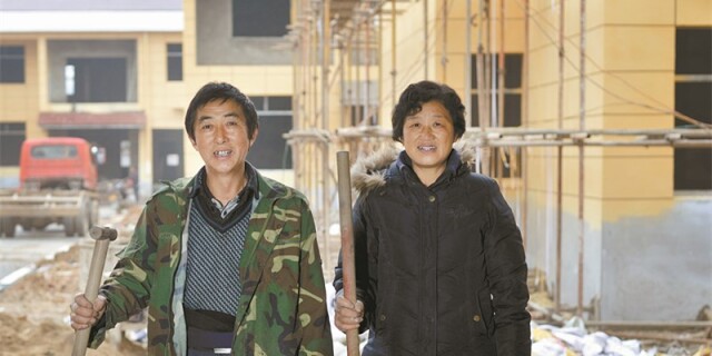 宁乡13户重建户欢庆乔迁