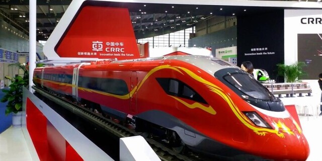 双层动车组、悬挂式单轨车&hellip;&hellip;华声在线记者带你逛轨博会