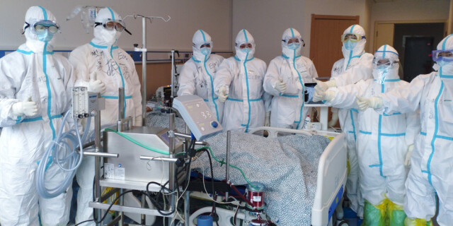 湖南医疗队首次使用ECMO技术成功救治新冠肺炎患者