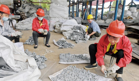 扶贫车间搭平台 脱贫致富有门路