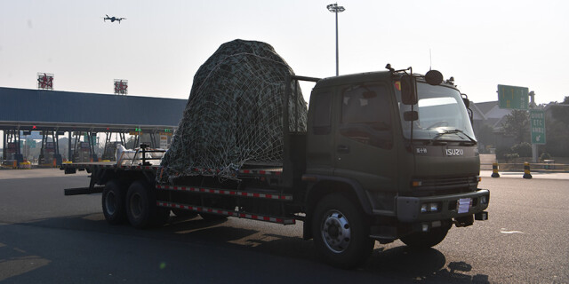 神舟十号载人飞船返回舱运抵湖南韶山