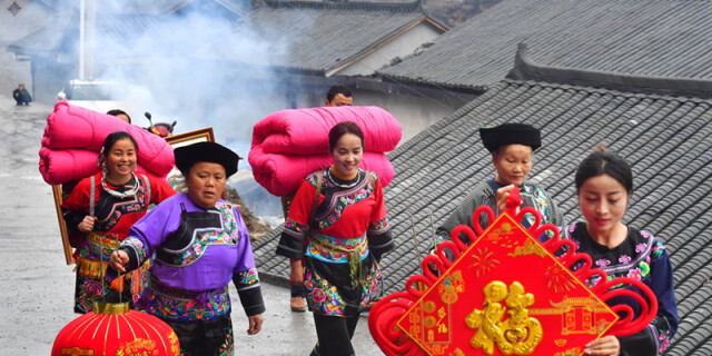 【新春走基层】搬进新家园 欢乐过小年