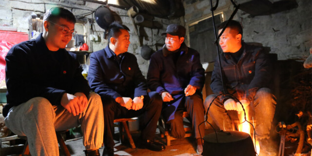 上门慰问暖人心