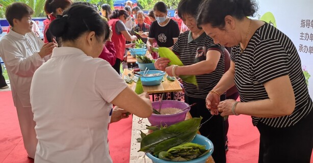 艾艾草叶香  浓浓端午情