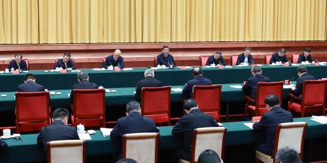 习近平主持召开新时代推动中部地区崛起座谈会并发表重要讲话