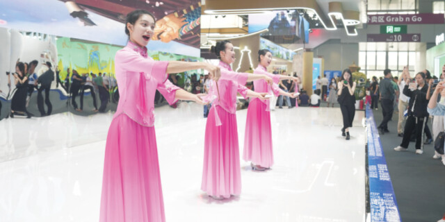 常德丝弦表演亮相深圳文博会