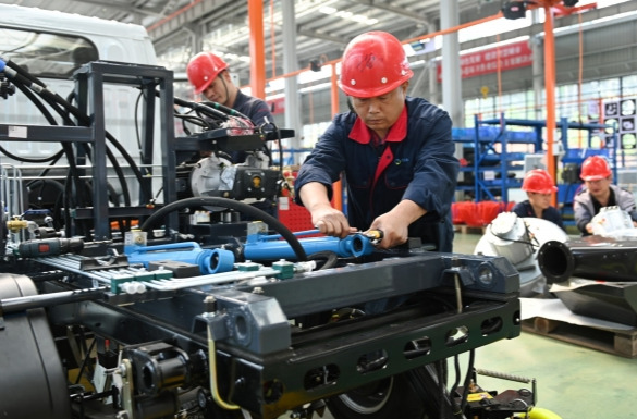 坚守岗位过&ldquo;五一&rdquo;