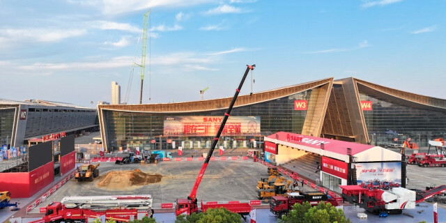 长沙国际工程机械展火热布展