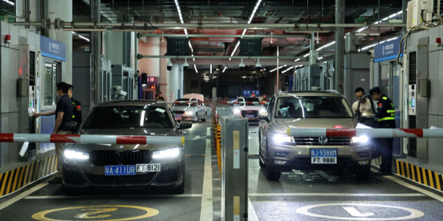 “粤车南下”入境香港市区正式实施