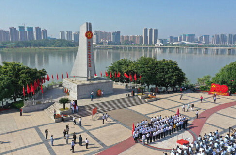 【红星照耀中国】微视频丨秋风今又是，红土赣南“换了人间”