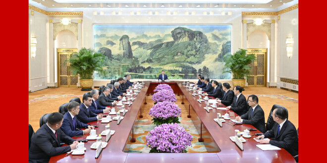 习近平集体会见上海合作组织成员国外长理事会会议外方代表团团长