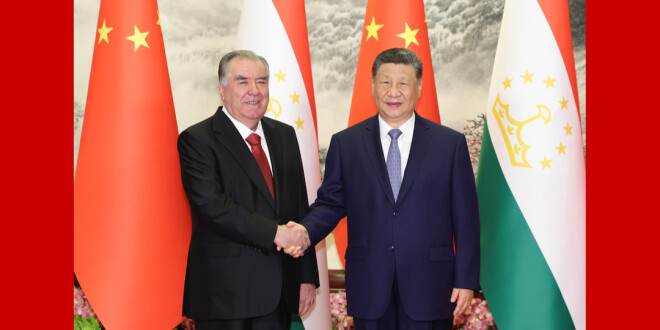 习近平同塔吉克斯坦总统拉赫蒙会谈