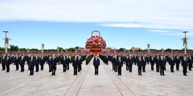 图集｜习近平等党和国家领导人出席烈士纪念日向人民英雄敬献花篮仪式
