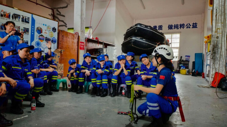  练就绳索救援本领，长沙研二学生十余次参与山岳救援、水域打捞 