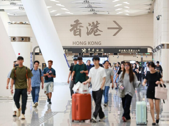 皇岗口岸正式开通运行