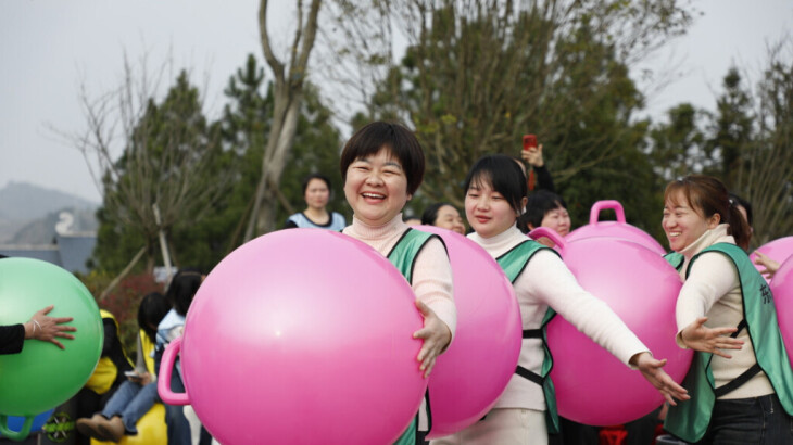 多彩活动迎“三八”国际妇女节