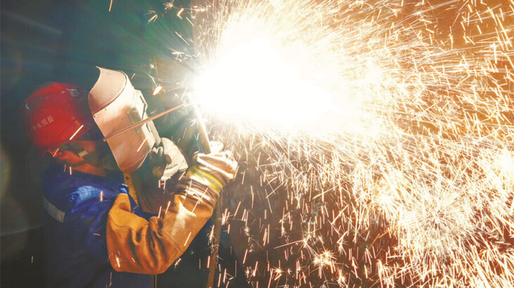 春来生产热潮涌