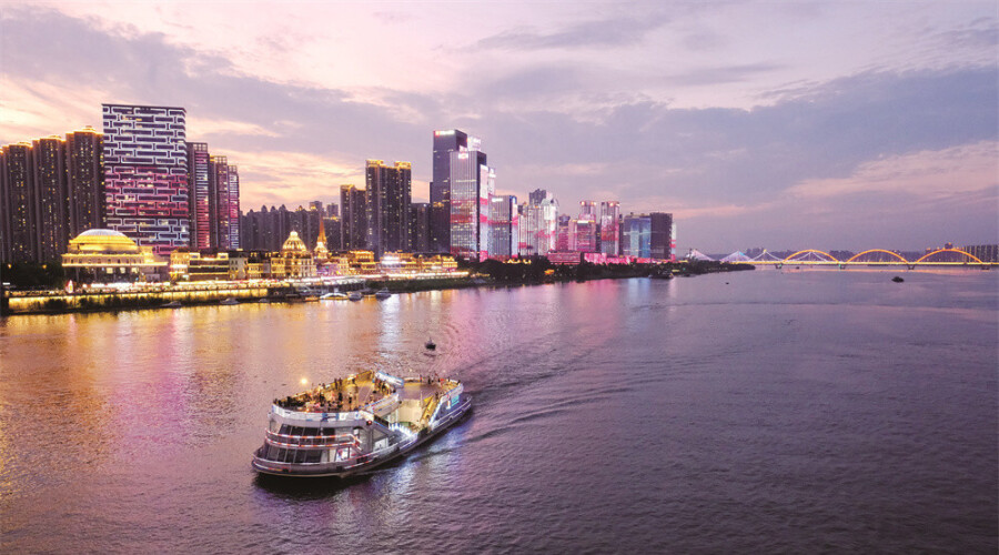 夜游湘江