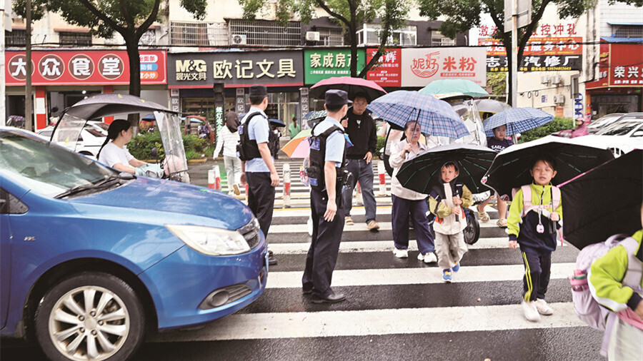 暖心护学不缺位